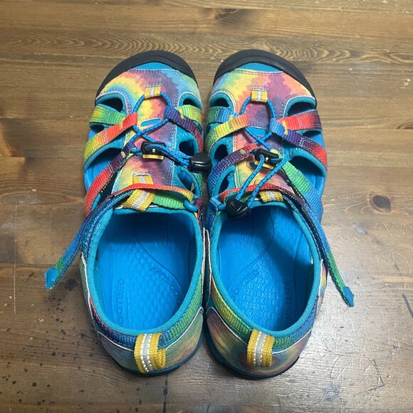 KEEN Closed Toe Sandal, Vivid Blue/Original Tie Dye Unisex Big Kids Size US 5 - Picture 1 of 11